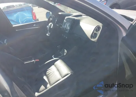 2015 Volkswagen Tiguan R-Line from USA, damaged, VIN WVGAV7AX9FW074366